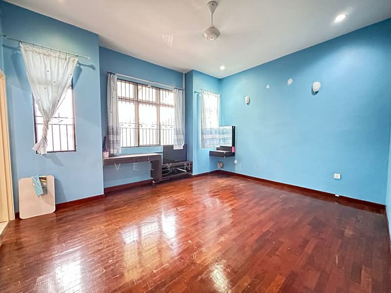 2-storey Terraced House for Sale in Bukit Rahman Putra (Sungai Buloh) - Evelyn Khoo - Room - PropertyGuru.com.my