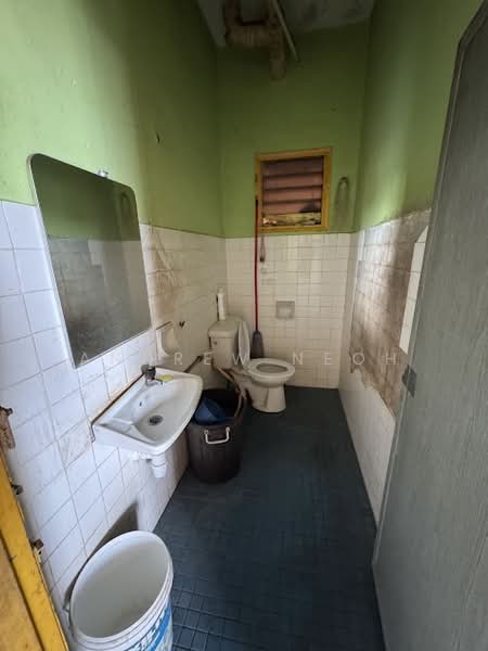 Pangsapuri untuk Disewa di Desa Tun Razak Apartment - Andrew Neoh - Bathroom - PropertyGuru.com.my