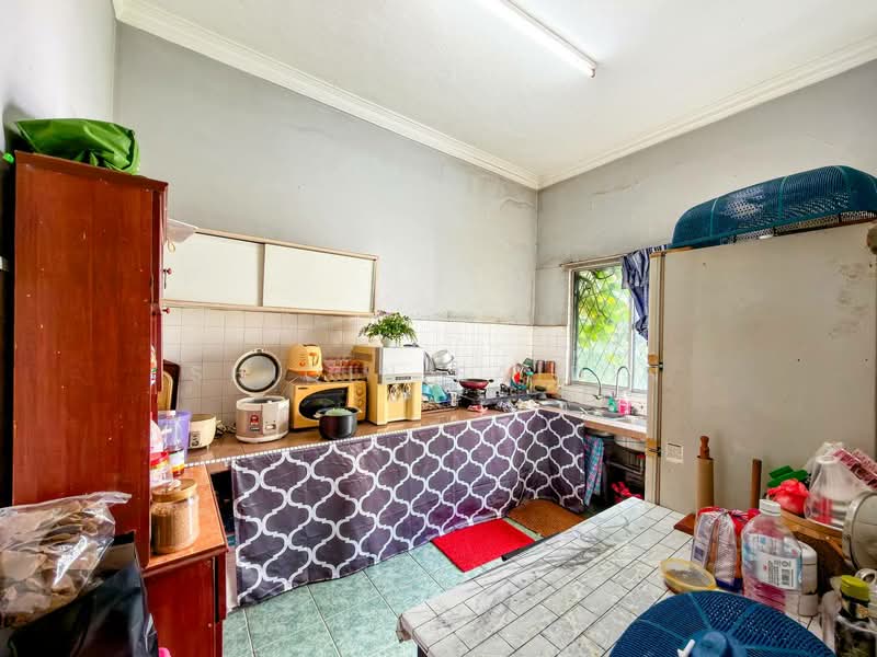 Rumah Teres 2 Tingkat untuk Dijual di Ampang Jaya (Ampang) - Shiqin Saidin - Kitchen - PropertyGuru.com.my