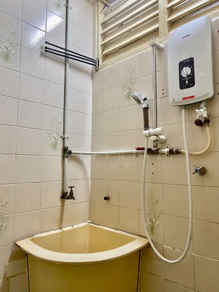 Flat for Sale at Taman Paya Terubong - Josephine Khor - Bathroom - PropertyGuru.com.my