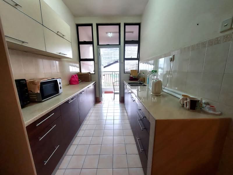 Condominium for Sale at Pelangi Utama 2 - Kerry Tam - Kitchen - PropertyGuru.com.my