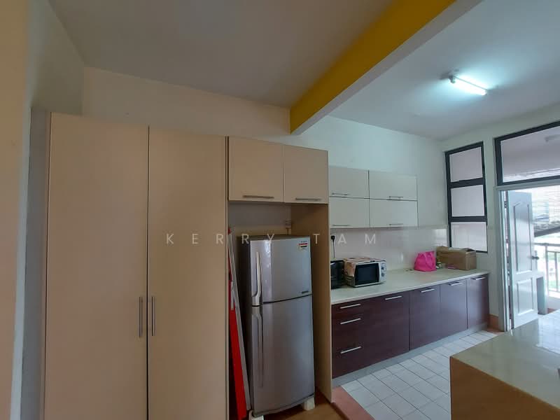 Condominium for Sale at Pelangi Utama 2 - Kerry Tam - Kitchen - PropertyGuru.com.my
