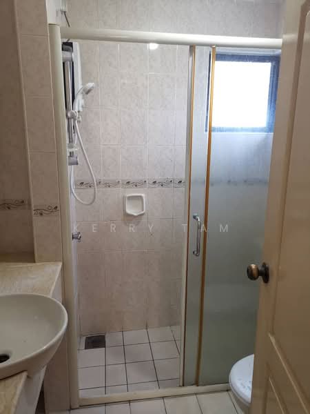 Condominium for Sale at Pelangi Utama 2 - Kerry Tam - Bathroom - PropertyGuru.com.my