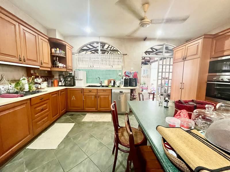 Bungalow for Sale in Seksyen 13 (Shah Alam) - Ali Idris - Kitchen - PropertyGuru.com.my