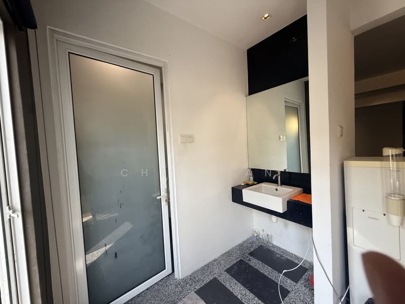 Commercial Semi-D for Rent in Jelutong (Penang) - Chris Tan - Bathroom - PropertyGuru.com.my