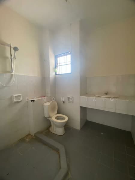 Terraced House for Sale in Rawang (Selangor) - Desmond Tang - Bathroom - PropertyGuru.com.my