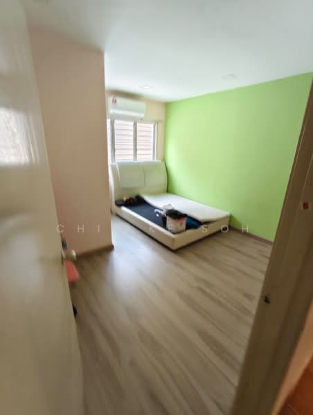 Townhouse for Sale in Taman Desa Karunmas (Balakong) - Chin Ke Soh - Bedroom - PropertyGuru.com.my