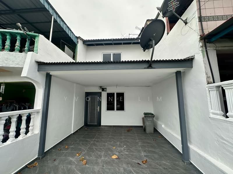 Rumah Teres 2 Tingkat untuk Dijual di Taman Megah Ria (Masai) - Yvonne Lim - Exterior - PropertyGuru.com.my
