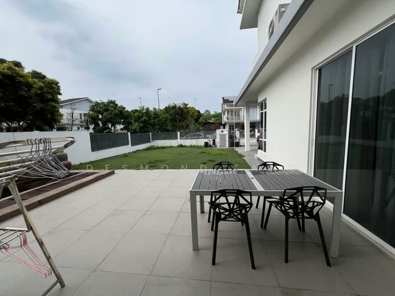 Semi-Detached House for Sale in Rawang (Selangor) - Desmond Tang - Exterior - PropertyGuru.com.my