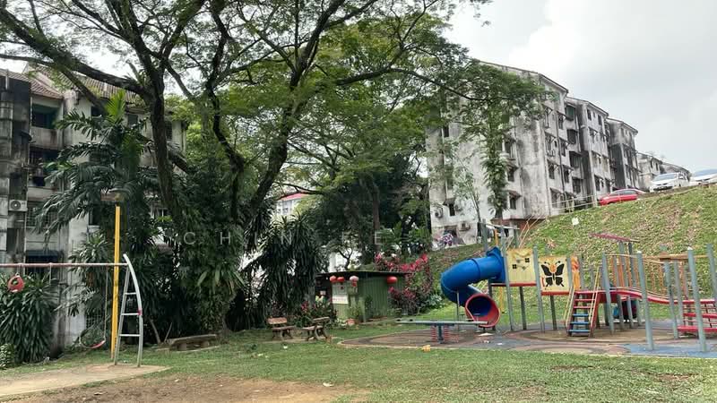 Flat for Sale at Desa Petaling Flat - Chin Ke Soh - Exterior - PropertyGuru.com.my