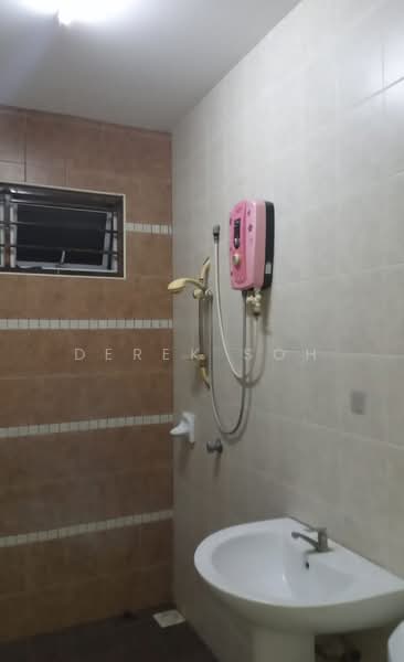 Terraced House for Sale in Bandar Mahkota Cheras (Cheras) - Chin Ke Soh - Bathroom - PropertyGuru.com.my