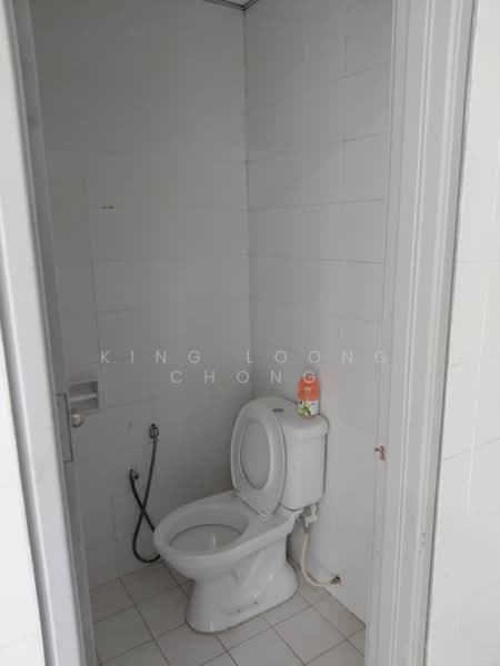 Shop / Office for Sale in Cyberjaya (Selangor) - King Loong Chong - Bathroom - PropertyGuru.com.my