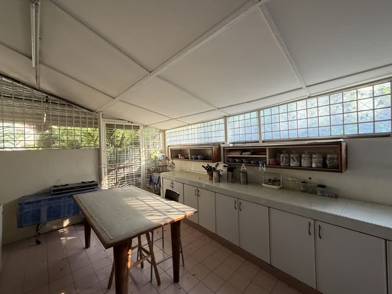 Rumah Banglo untuk Dijual di Damansara Heights (Damansara Heights) - Tyson Gan - Kitchen - PropertyGuru.com.my