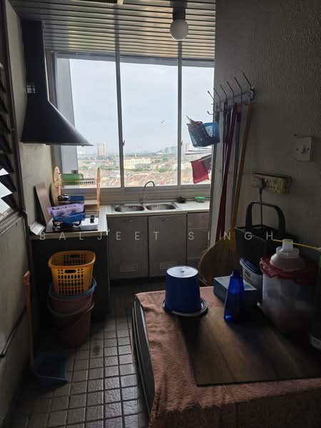 Condominium for Sale at Indera Subang - Baljeet Singh - Kitchen - PropertyGuru.com.my