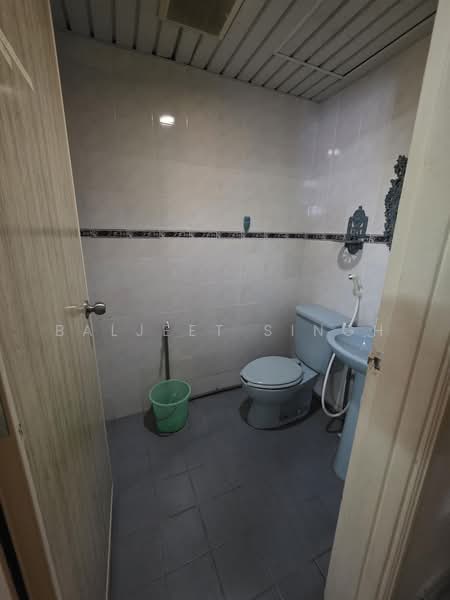 Condominium for Sale at Indera Subang - Baljeet Singh - Bathroom - PropertyGuru.com.my