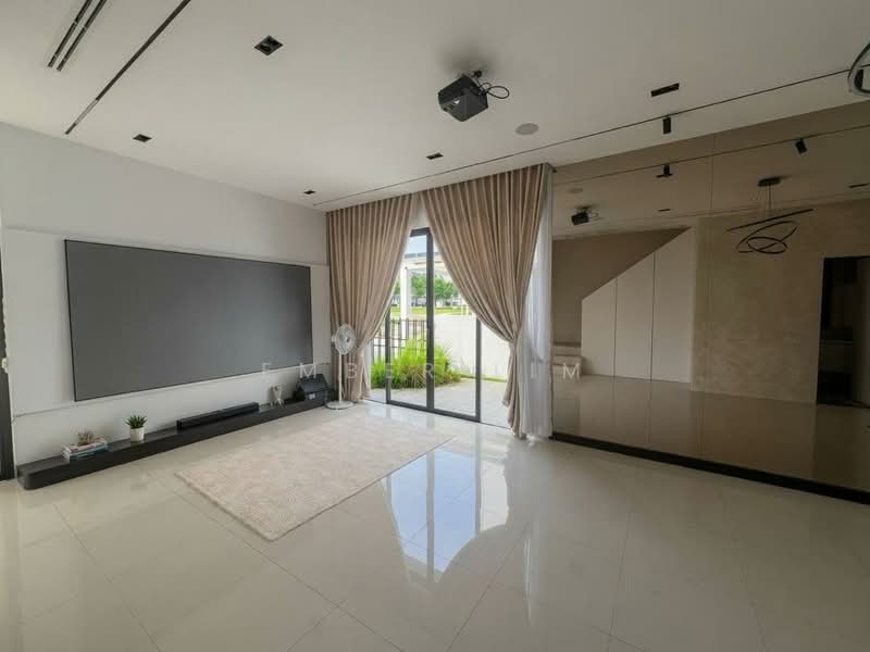 2-storey Terraced House for Sale in Taman Ekoflora (Johor Bahru) - Ember Lim - Living Room - PropertyGuru.com.my