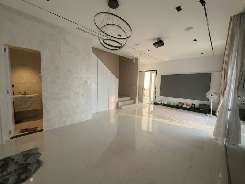 2-storey Terraced House for Sale in Taman Ekoflora (Johor Bahru) - Ember Lim - Living Room - PropertyGuru.com.my