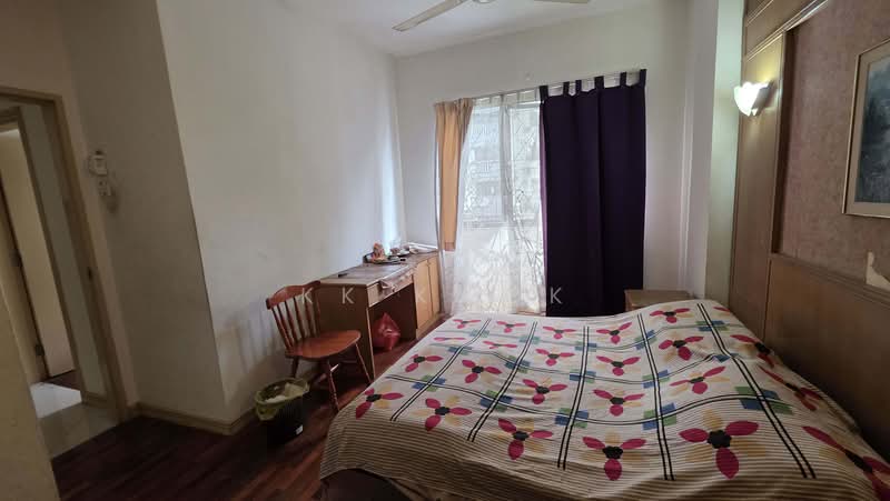 Condominium for Sale at Sri York Condominium - KK Kwok - Bedroom - PropertyGuru.com.my