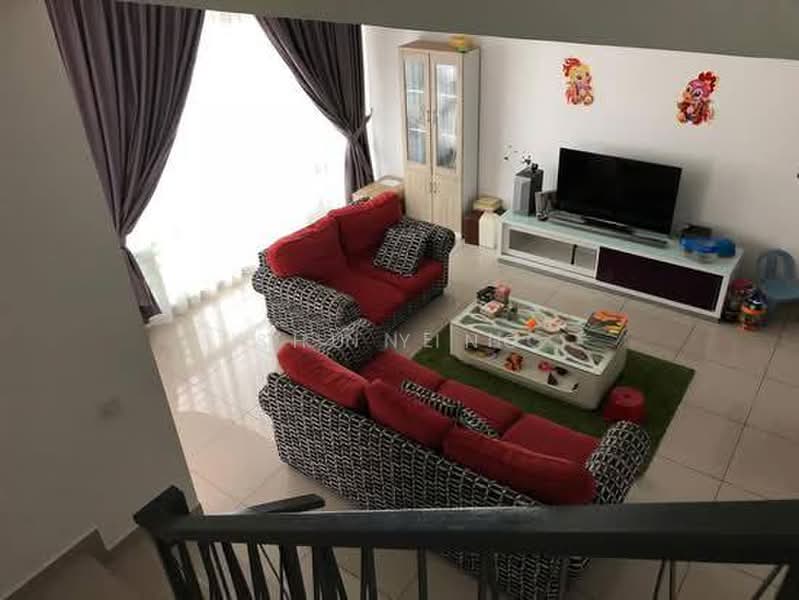 2-storey Terraced House for Sale in Taman Mount Austin (Tebrau) - Shu Ying - Living Room - PropertyGuru.com.my
