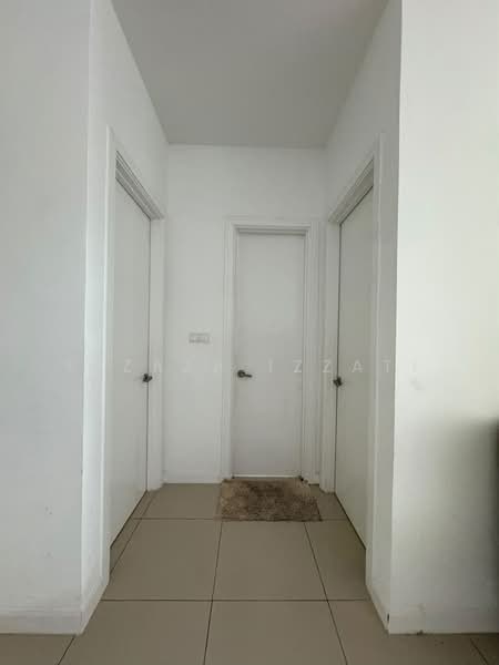 Apartment for Rent at Isle of Kamares - Izzaza Izzati - Corridor - PropertyGuru.com.my