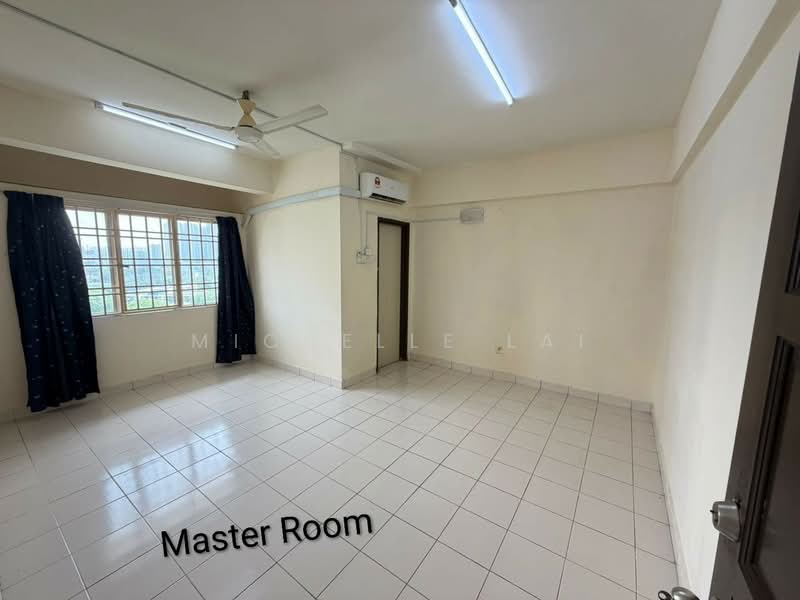 Kondominium untuk Dijual di Bintang Mas - Michelle Lai - Master Bedroom - PropertyGuru.com.my
