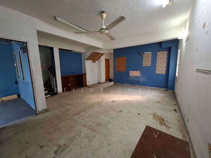 2-storey Terraced House for Sale in SS17 (Subang Jaya) - Selina Chai - Living Room - PropertyGuru.com.my