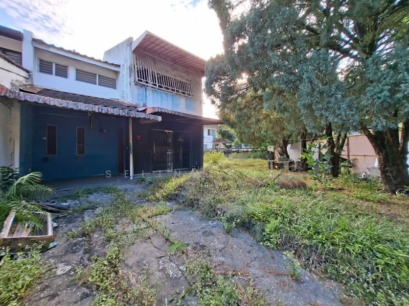 2-storey Terraced House for Sale in SS17 (Subang Jaya) - Selina Chai - Exterior - PropertyGuru.com.my