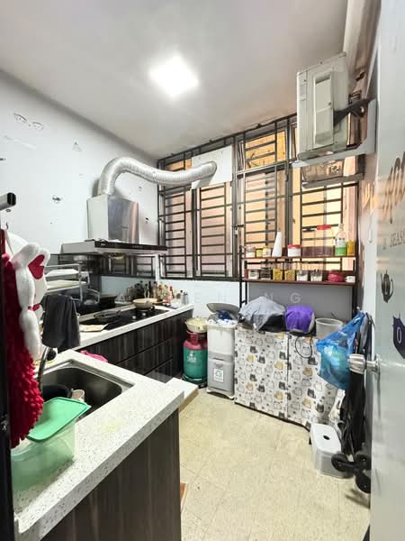 Apartment for Sale at Kipark Apartment - Jayden Ng - Kitchen - PropertyGuru.com.my