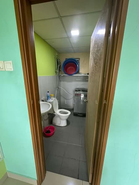 Condominium for Sale at 1 Razak Mansion - Michelle Lai - Bathroom - PropertyGuru.com.my