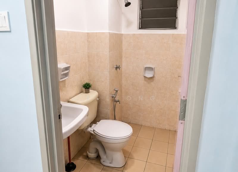 Apartment for Sale at Mandy Court - JK Leong - Bathroom - PropertyGuru.com.my