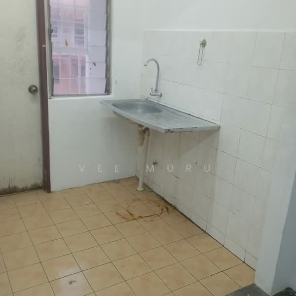 Flat for Rent at Sri Indah - Vee Muru - Kitchen - PropertyGuru.com.my