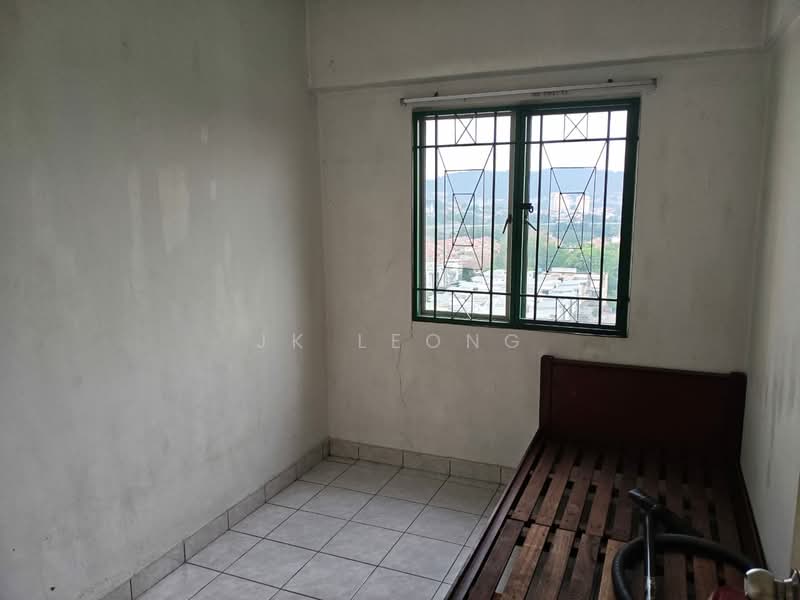 Townhouse for Sale in Bandar Utama (Selangor) - JK Leong - Bedroom - PropertyGuru.com.my