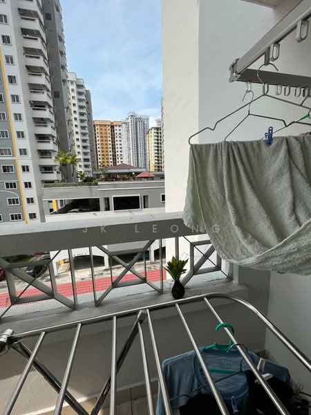 Townhouse for Sale in Bandar Utama (Selangor) - JK Leong - Balcony - PropertyGuru.com.my