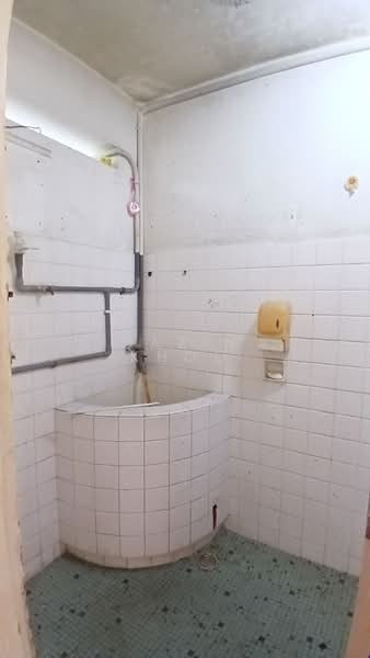 Rumah Teres 1 Tingkat untuk Dijual di Taman Canning (Ipoh) - Qazin Khoo - Bathroom - PropertyGuru.com.my