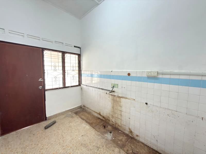 Semi-Detached House for Sale in Taman Sentosa (Johor Bahru) - Calvin Lee - PropertyGuru.com.my