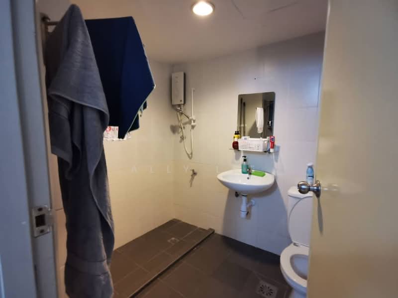 Condominium for Rent at Pantai Panorama Condominiums - Ally Lee - Bathroom - PropertyGuru.com.my