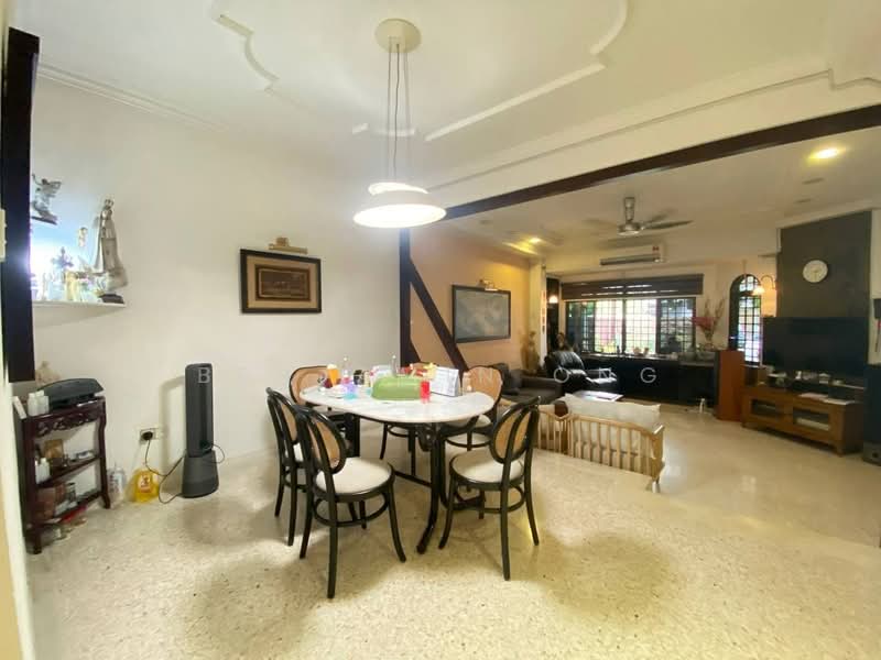 2-storey Terraced House for Sale in Taman Perling (Perling) - Benjamin Ong - Living Room - PropertyGuru.com.my