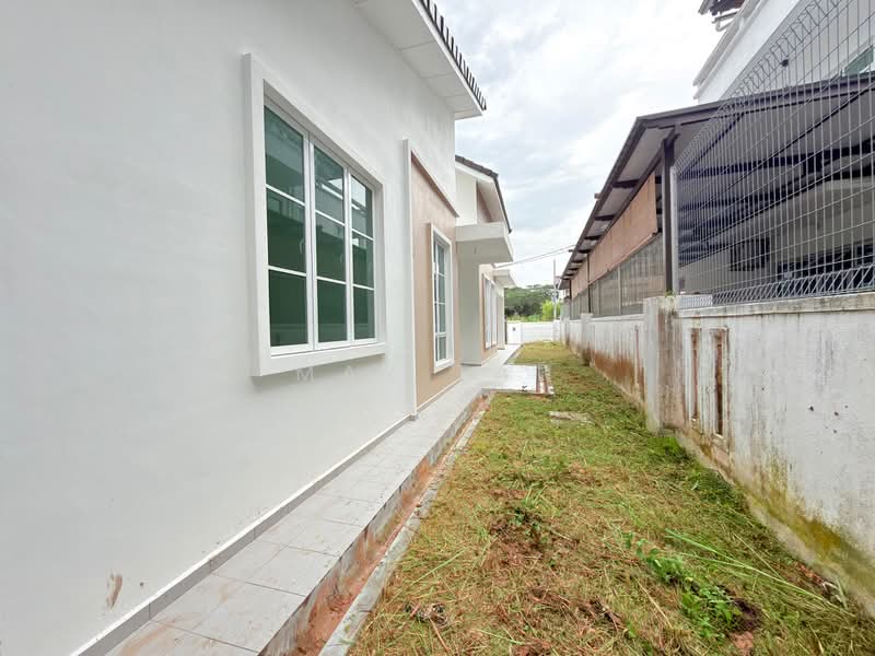 Semi-Detached House for Sale in Taman Saujana (Kluang) - May Tan - PropertyGuru.com.my