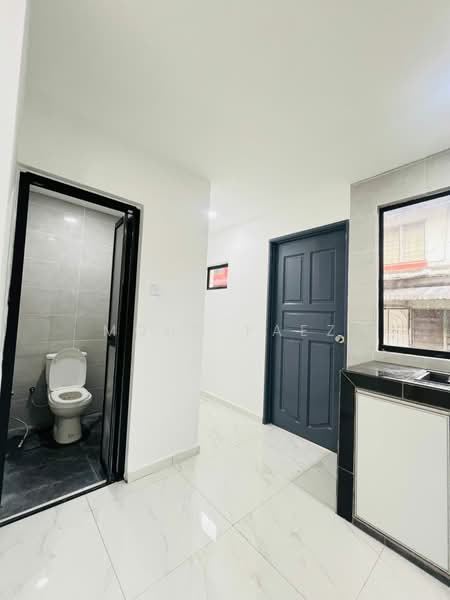 Rumah Teres untuk Dijual di Taman Munsyi Ibrahim (Johor Bahru) - Mohd Faez - Bathroom - PropertyGuru.com.my