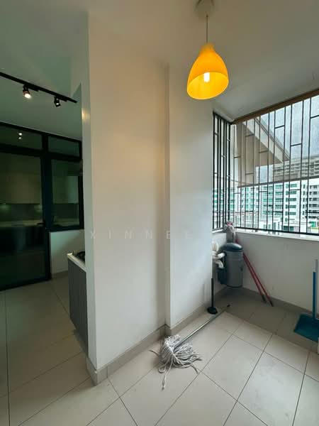 Kondominium untuk Disewa di The LIGHT COLLECTION II - Xinnee . - Balcony - PropertyGuru.com.my