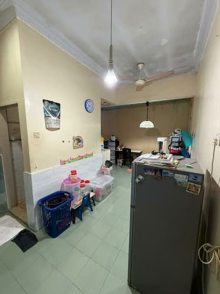 Rumah Teres untuk Dijual di Skudai (Johor) - Mohd Faez - Kitchen - PropertyGuru.com.my