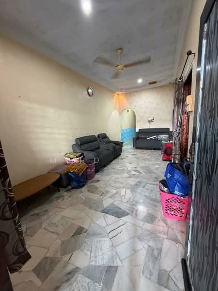 Rumah Teres untuk Dijual di Skudai (Johor) - Mohd Faez - Living Room - PropertyGuru.com.my