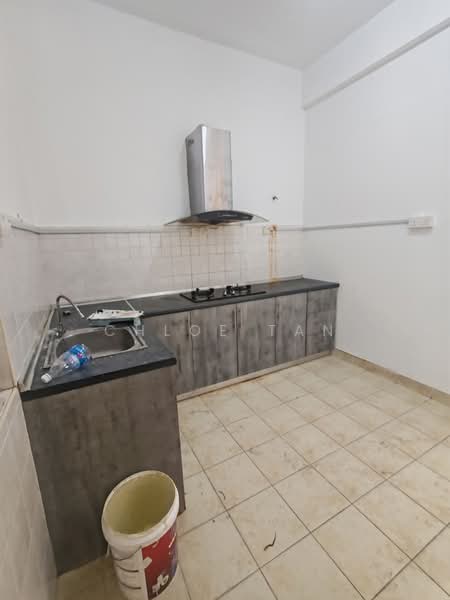 2.5-storey Terraced House for Sale in Kota Kemuning (Shah Alam) - Chloe Tan - Kitchen - PropertyGuru.com.my