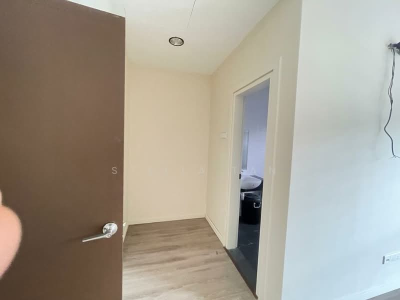 Rumah Teres untuk Disewa di Bandar Bukit Raja (Klang) - Stella Tan - Corridor - PropertyGuru.com.my