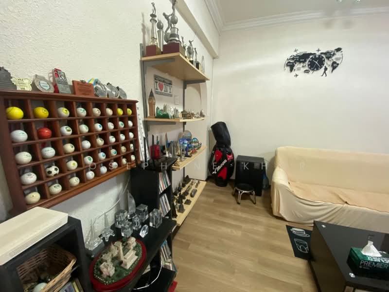 Pangsapuri untuk Dijual di Golf View - Josephine Khor - Living Room - PropertyGuru.com.my