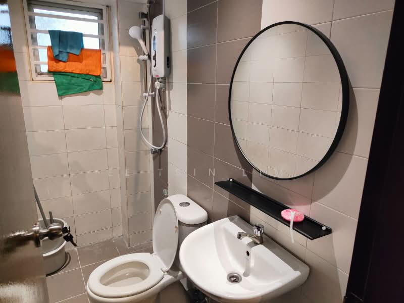 Terraced House for Rent in Pantai Dalam (Pantai) - Ee Tsin Lim - Bathroom - PropertyGuru.com.my