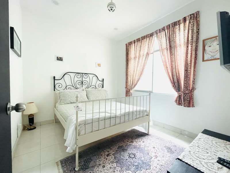 Rumah Teres 2 Tingkat untuk Dijual di Setia Tropika (Johor Bahru) - Kok Hui - Bedroom - PropertyGuru.com.my