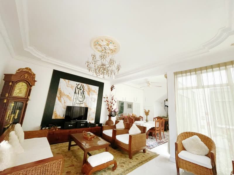Rumah Teres 2 Tingkat untuk Dijual di Setia Tropika (Johor Bahru) - Kok Hui - Living Room - PropertyGuru.com.my