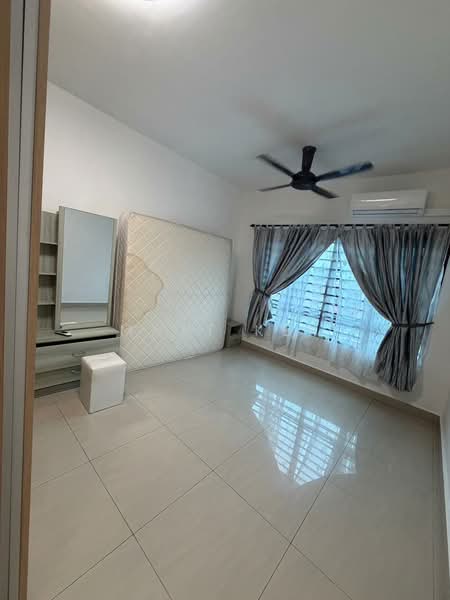 Servis Apartment untuk Disewa di SuriaMas Suites - Matt Kek - Bedroom - PropertyGuru.com.my