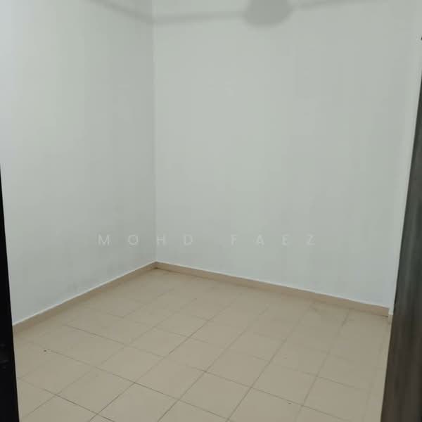 Pangsapuri untuk Dijual di Putri Ria Apartment - Mohd Faez - Interior - PropertyGuru.com.my